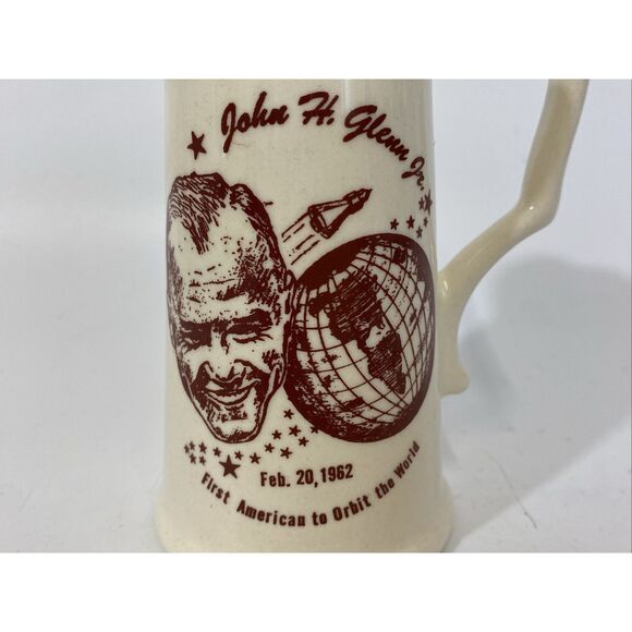 Vintage John H Glenn 1960s Moon Orbit Commemorative Ceramic Souvenir Pitcher - Picture 2 of 7